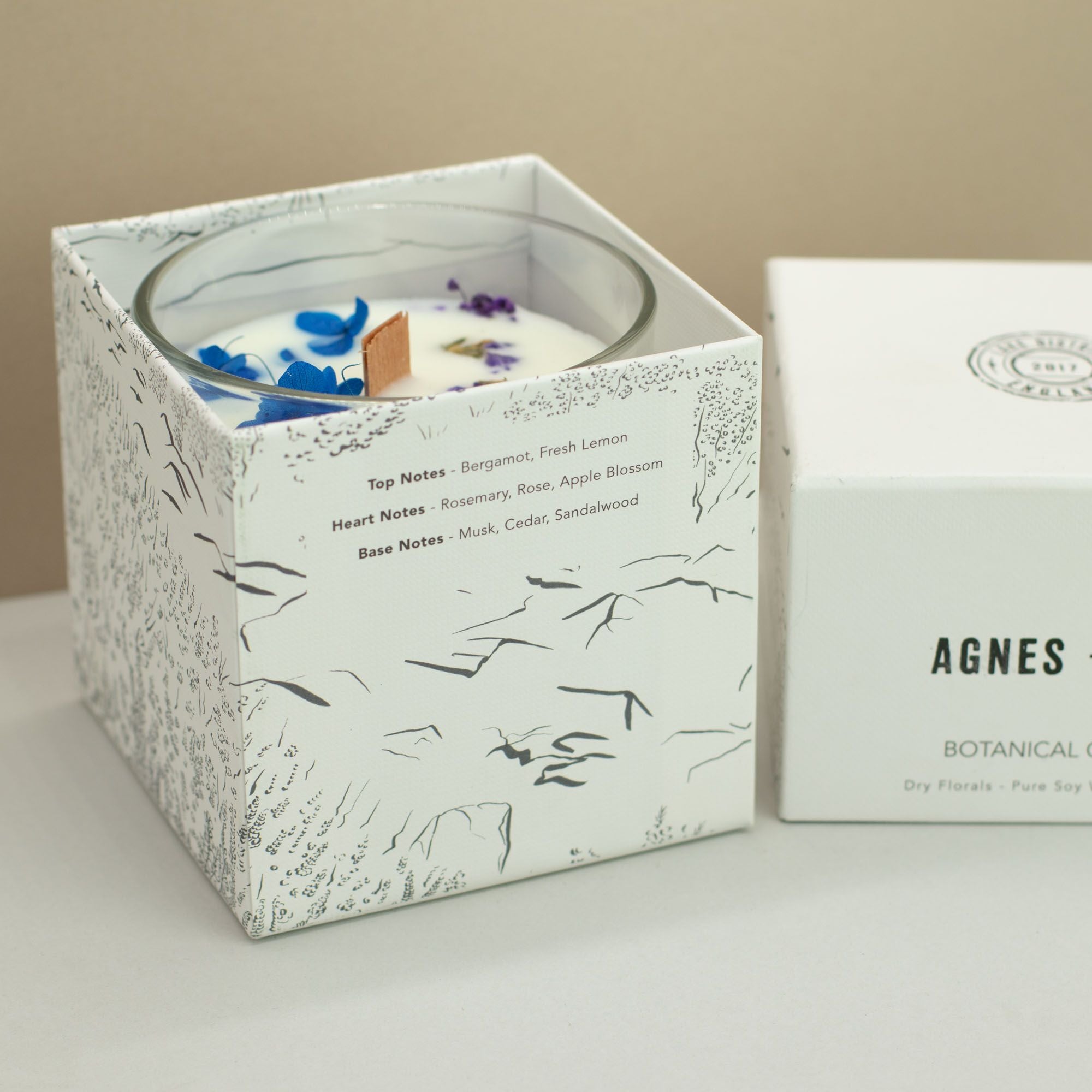 Vela Botânica de Cera de Soja Agnes + Cat - Moorland